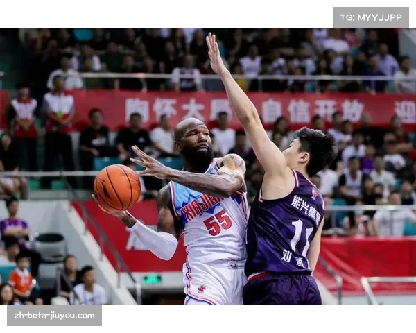 新疆伊力特签门内加 中锋位置轮换深度得到加强